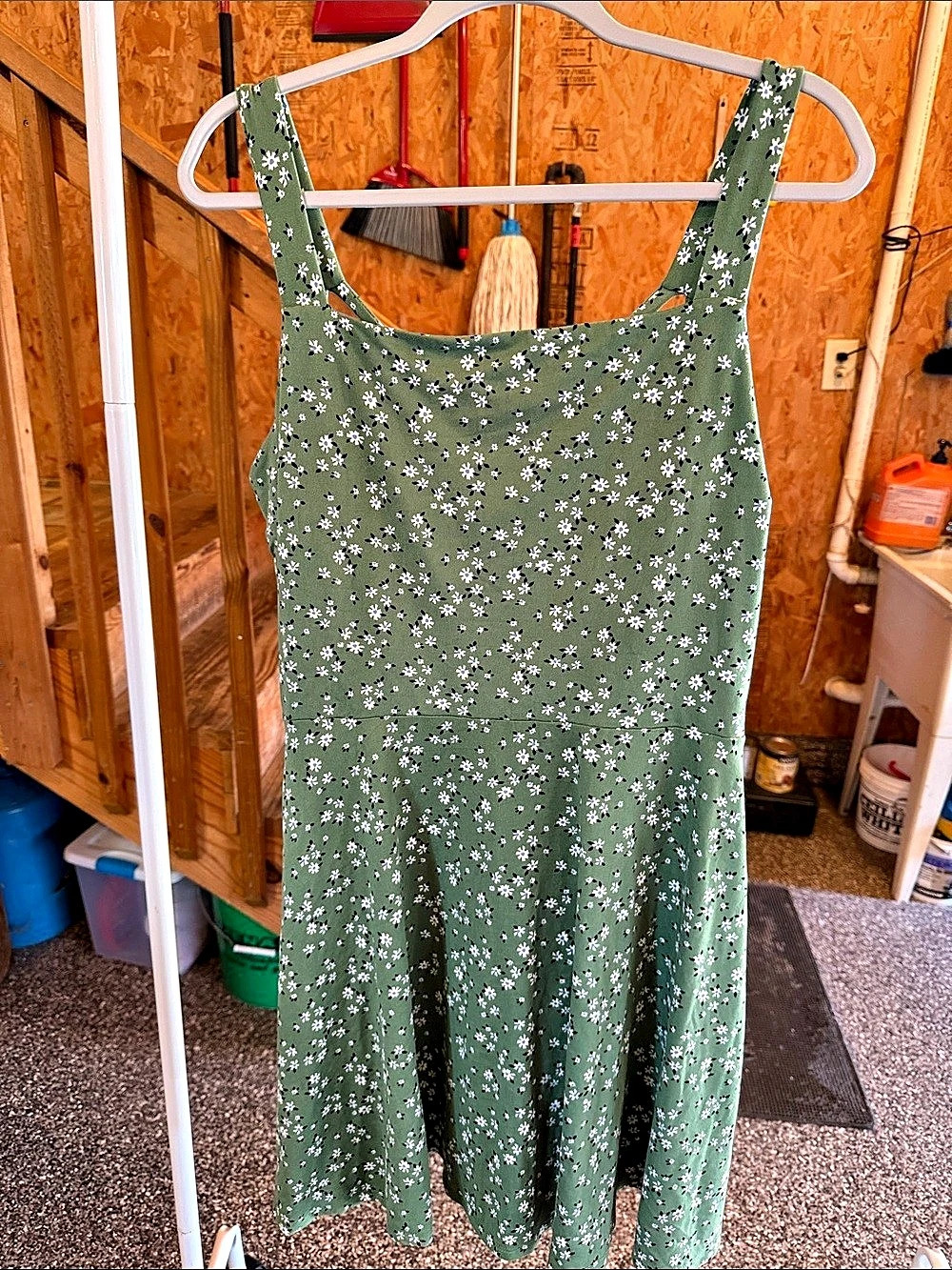 nine britton Floral Mini Dress in Green & White Size XL